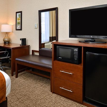 Comfort Inn & Suites Madison North Deforest Ngoại thất bức ảnh