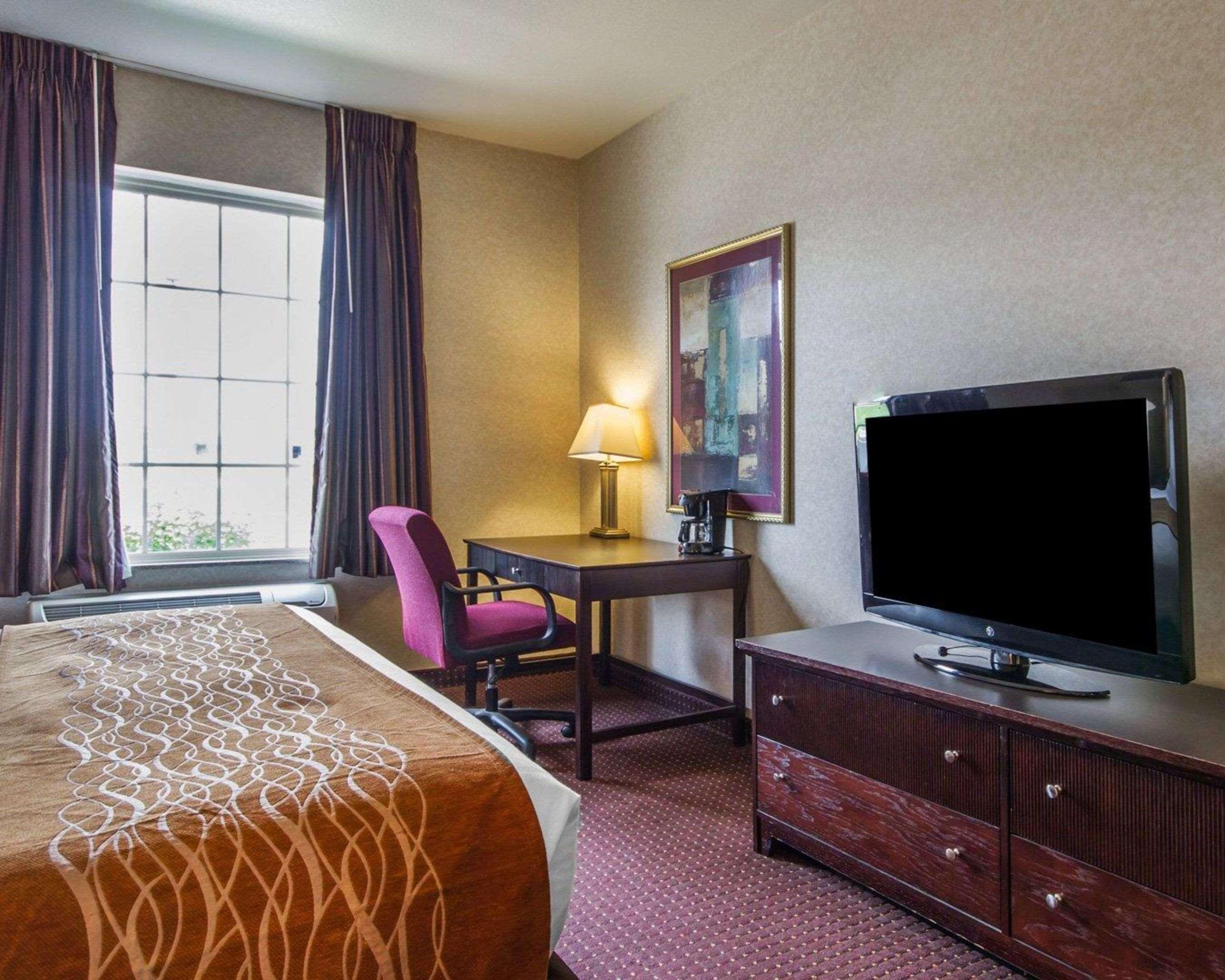 Comfort Inn & Suites Madison North Deforest Ngoại thất bức ảnh