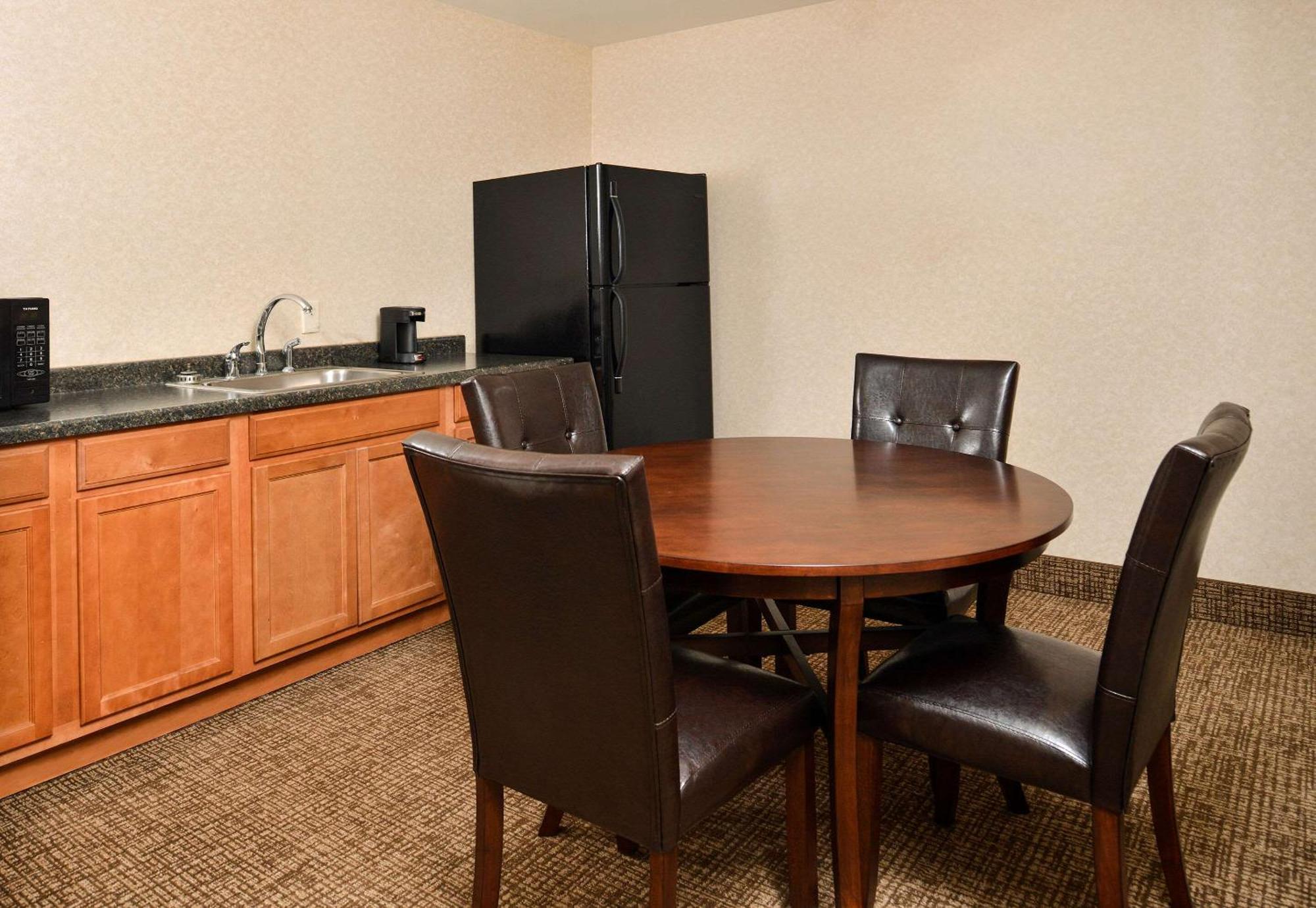 Comfort Inn & Suites Madison North Deforest Ngoại thất bức ảnh